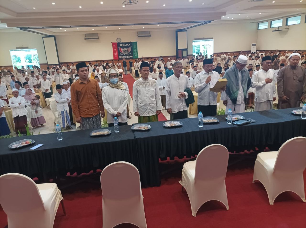 Sebanyak 500 kiai Kampung Rejo Semut Ireng sekabupaten Bondowoso siap mendukung  Prabowo-Gibran ( Foto : CR 1 for Jatimkini.com )
