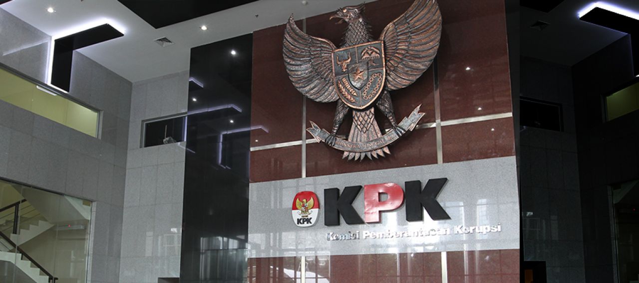 KPK tangkap 10 orang pejabat Sidoarjo Karena diduga melakukan korupsi pemotongan insentif pajak dan retribusi daerah. ( Foto : KPK for Jatimkini.com )