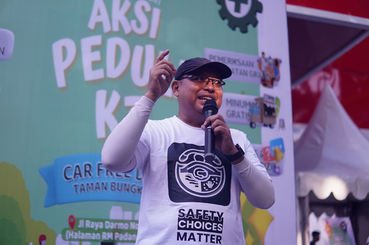 Wakil Ketua DK3P Jatim, Edi Priyanto saat hadir dalam Aksi Peduli K3 di Taman Bungkul, Surabaya, Minggu (28/1/2024). (Foto: dok.DK3P Jatim)