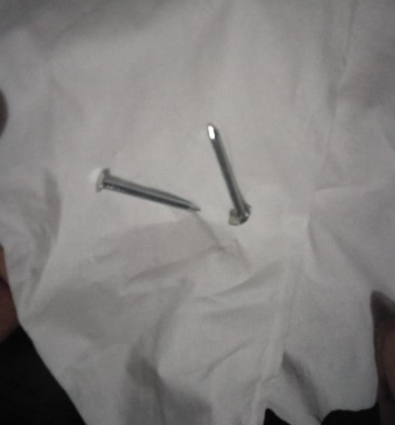 Penemuan barang mistik di tubuh Mawar korban Perkosaan di Mojokerto ( Foto : Jatimkini.com / Rokimdakas )