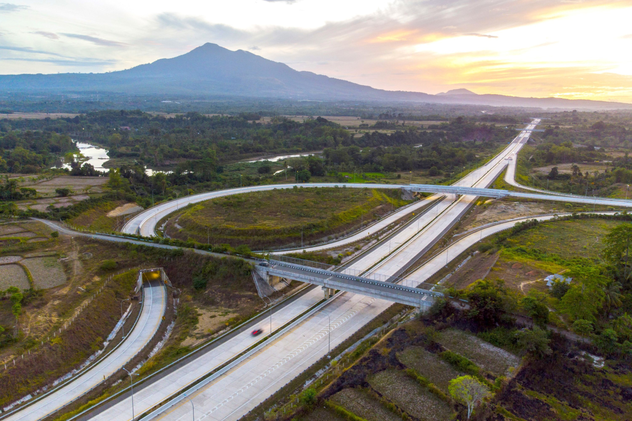 Tampak dari atas proyek Jalan Tol Sigli - Banda Aceh. Foto : SIG for Jatimkini