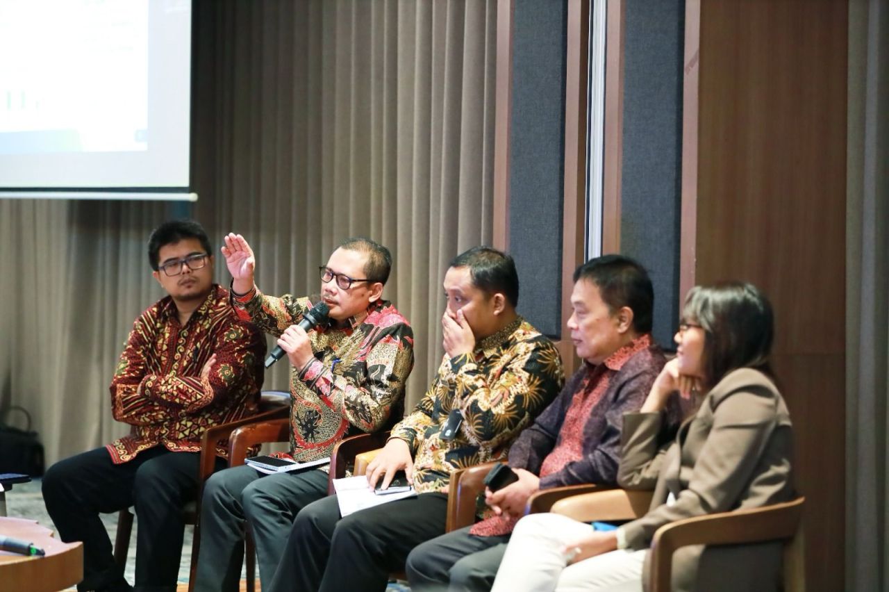 General Manager PT PLN Unit Induk Distribusi (UID) Jawa Timur, Agus Kuswardoyo dalam Roadshow Just Energy Transition, Selasa (27/02). (Foto: PLN for Jatimkini.com)