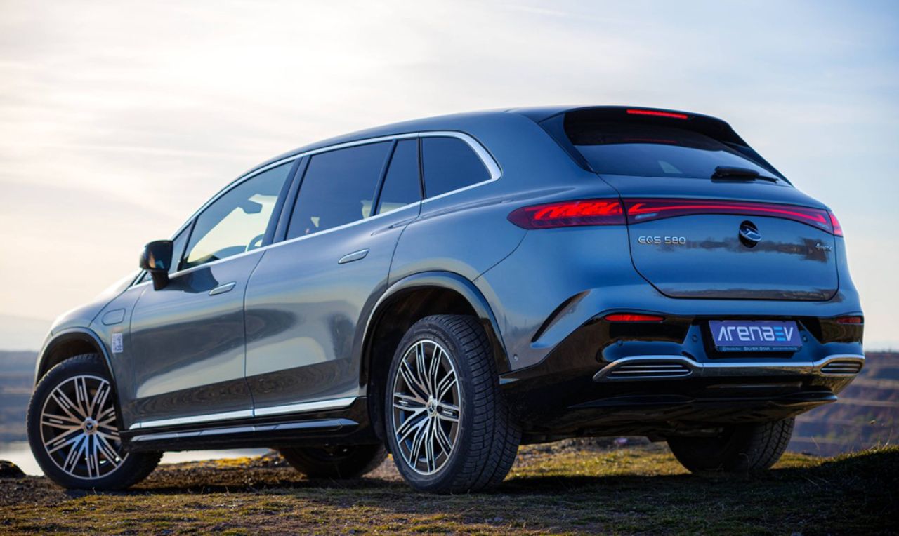 Ilustrasi Mercedes. (Foto: EV Arena)