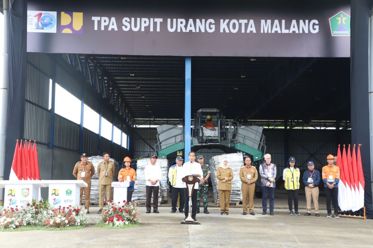 Presiden Joko Widodo meresmikan TPA Supit Urang, Kota Malang, Jawa Timur, 14 Desember 2023. Foto : Dok. Bagian Protokol dan Komunikasi Pimpinan Kota Malang