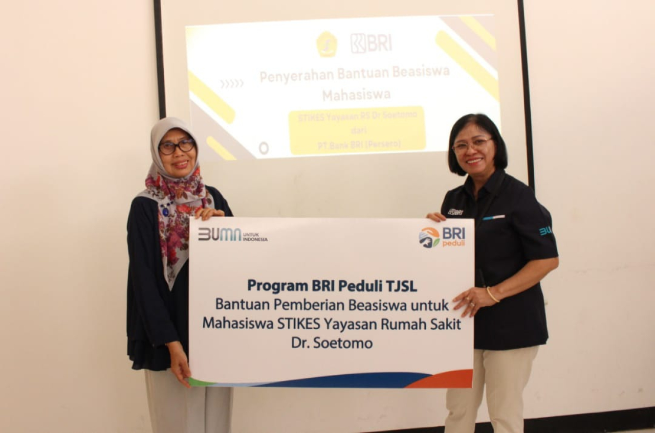 Seremoni penyaluran beasiswa BRI untuk mahasiswa Stikes Dr. Soetomo Surabaya. Foto : BRI for Jatimkini