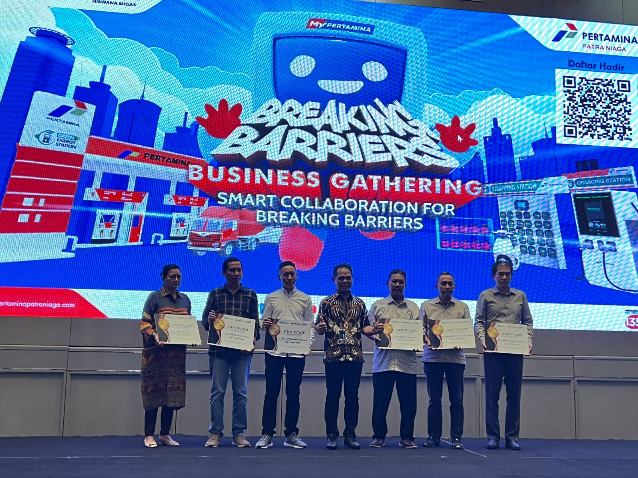 Foto bersama saat kegiatan gathering BRI Surabaya dengan Pertamina Patra Niaga dan Hiswana Migas. Foto : BRI for Jatimkini