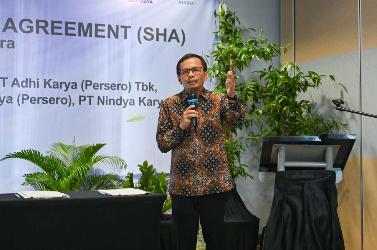 Direktur Utama SIG, Donny Arsal saat acara penandatanganan Amandemen dan Pernyataan Kembali Perjanjian Antar Pemegang Saham KLN di Habitare Apart Hotel Rasuna, Jakarta, pada Kamis (27/6/2024). FOTO : SIG