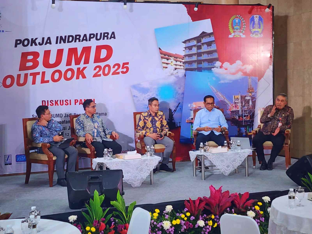 Kegiatan diskusi panel BUMD Outlook 2025 yang digelar Pokja Indrapura di Gedung DPRD Jatim, Rabu (12/6/2024). Foto : Peni Widarti