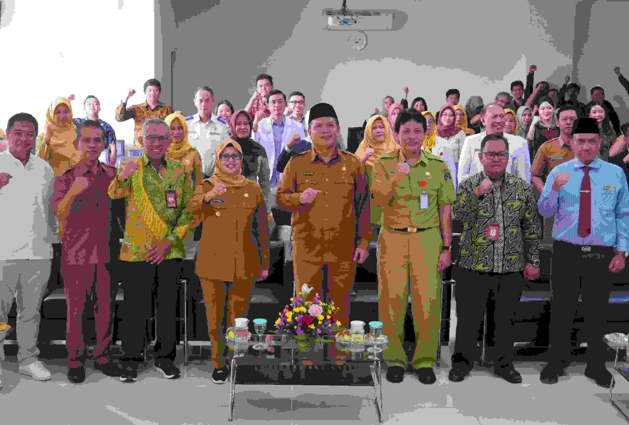Kegiatan launching Inovasi Bring Hardja (bridging host to host aplikasi e-BLUD RSUD Srengat dengan Bank Jatim) di RSUD Srengat Blitar. Foto : Bank Jatim