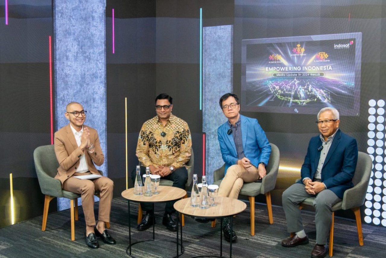 Presiden Director dan CEO IOH, Vikram Sinha (kedua kiri) saat menggelar Media Update secara virtual, Selasa (30/7/2024). Foto : IOH