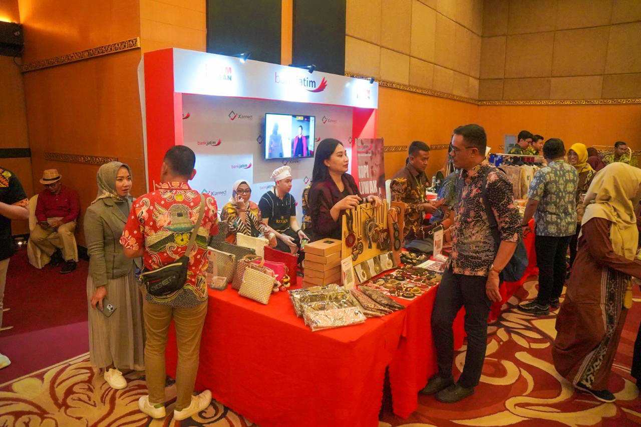 UMKM Bank Jatim mengikuti kegiatan misi dagang di Bali. Foto : BJTM