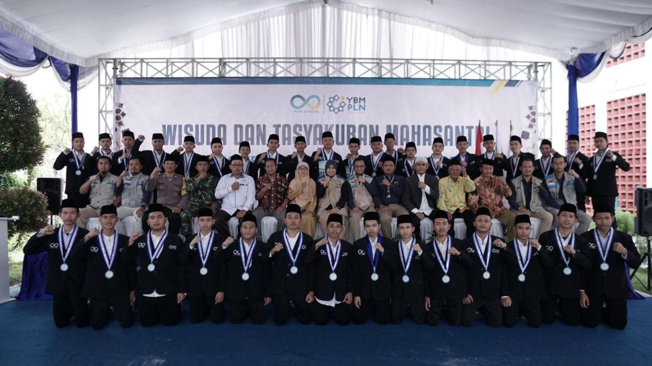 YBM PLN UID Jawa Timur menggelar wisuda 35 mahasantri Pesantren Teknologi Informasi dan Komunikasi (PeTIK) II Jombang. (Foto: PLN for Jatimkini)