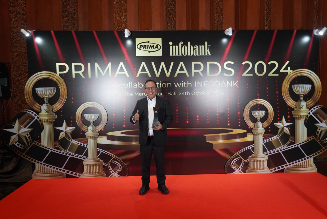 Bank Jatim saat menerima penghargaan dalam Prima Awards 2024. Foto : BJTM