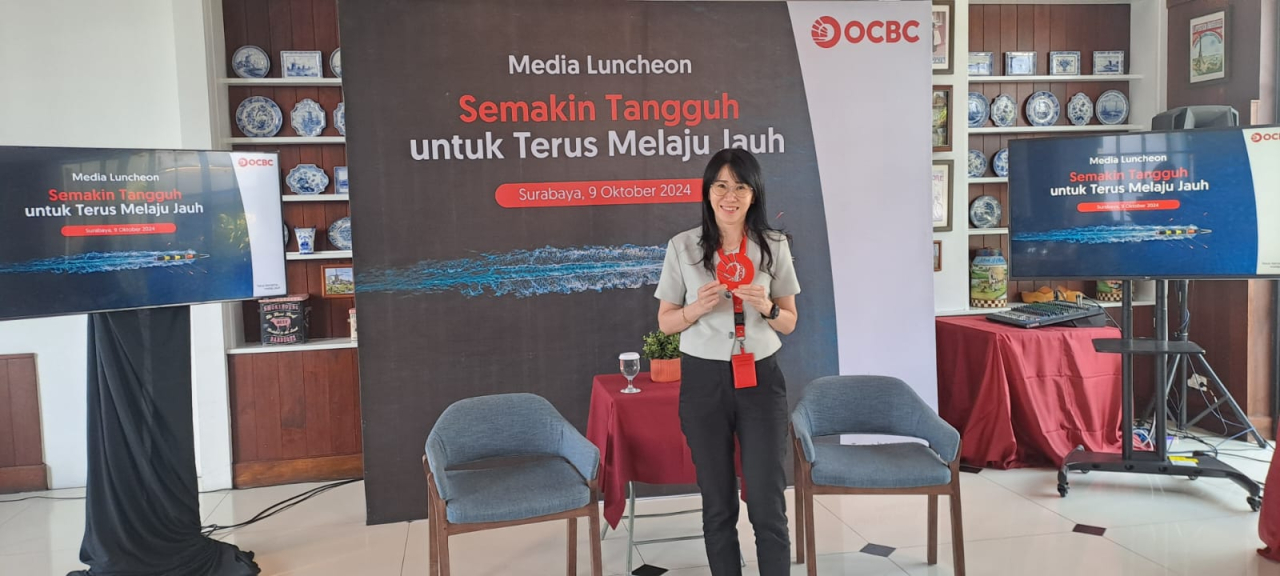 Region Head OCBC, Lao Aily saat menggelar Media Luncheon di Surabaya, Rabu (9/10/2024). Foto : Alvian Yoananta