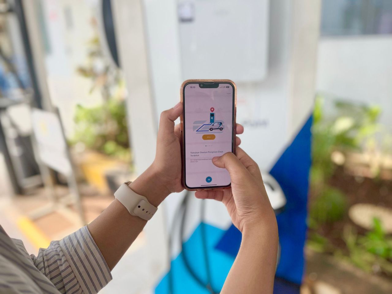 PLN menjamin bertransaksi melalui PLN Mobile dipastikan lebih mudah, hemat, dan aman. (Foto: PLN for Jatimkini)