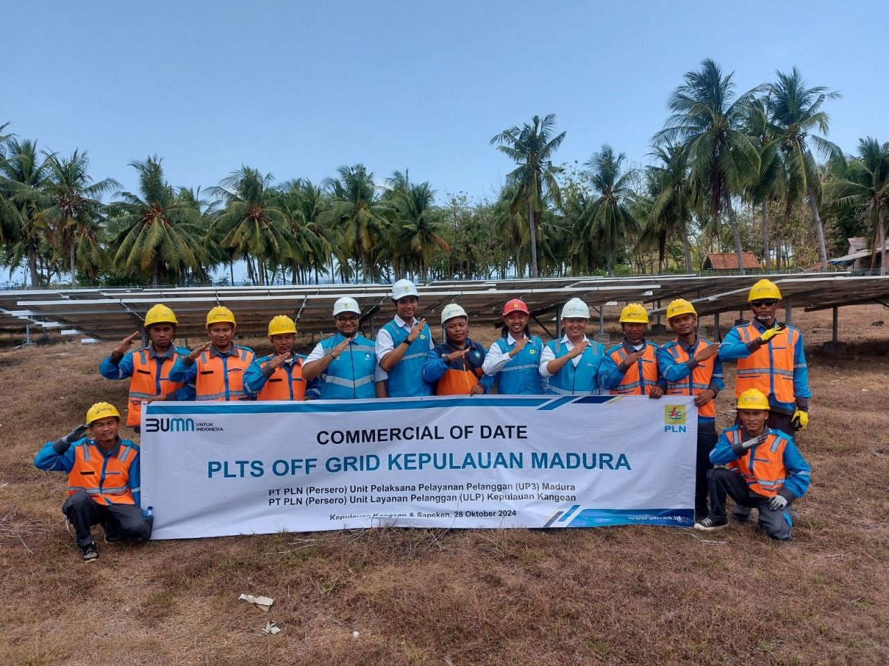 PT PLN (Persero) Unit Induk Distribusi (UID) Jawa Timur mengoperasikan Pembangkit Listrik Tenaga Surya (PLTS) di 4 wilayah Kepulauan Madura. (Foto: PLN for Jatimkini)