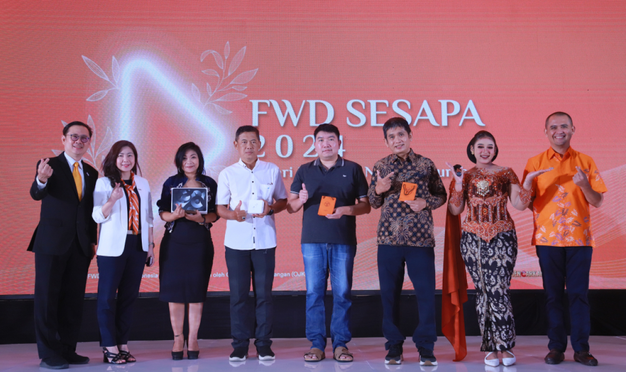 FWD Insurance saat menggelar kegiatan program Customer Month di Surabaya. Foto : FWD