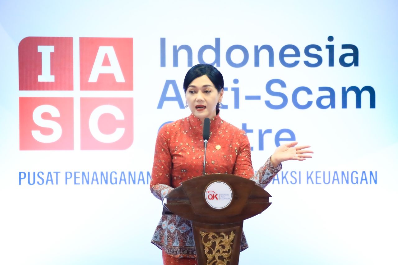 Kepala Eksekutif PPPUJK, Edukasi dan Pelindungan Konsumen OJK, Friderica Widyasari Dewi. (Foto: OJK for jatimkini.com)