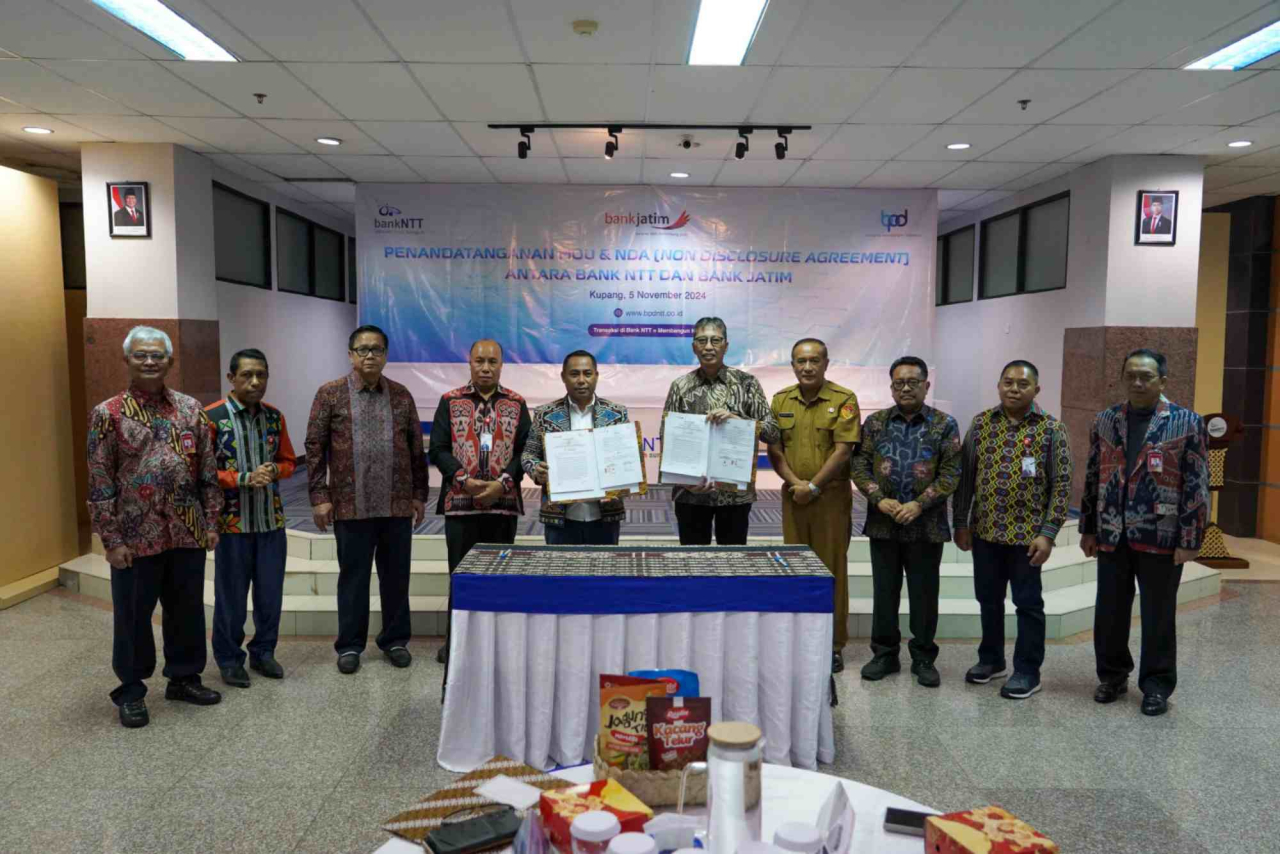 Kegiatan penandatanganan MoU dan NDA untuk kerja sama KUB Bank Jatim dengan Bank NTT. Foto : BJTM