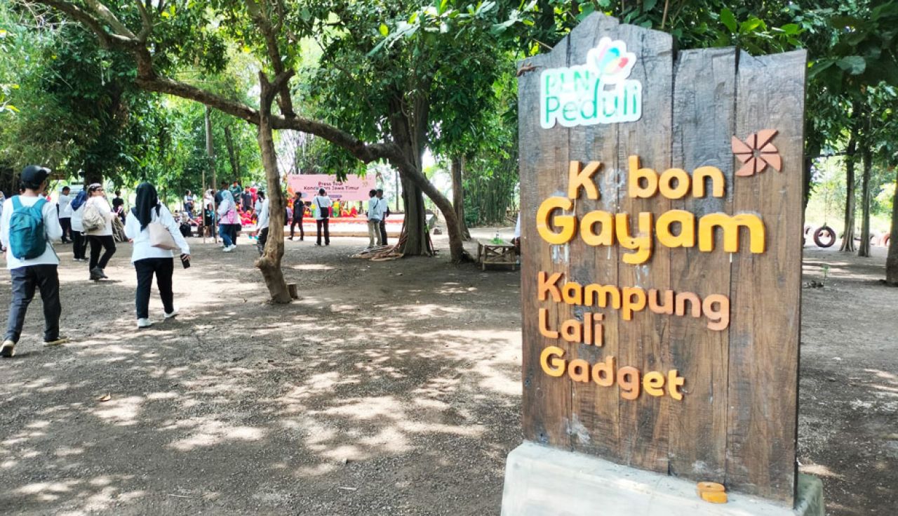 Suasana Kebon Gayam Kampung Lali Gadget, Arena tempat bermain tradisisonal anak-anak. (Foto: Achmad Arif)