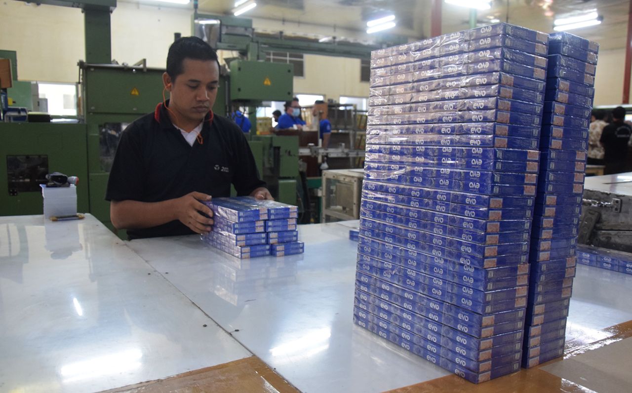 Pemprov Jatim telah menetapkan kenaikan upah kerja tahun 2025 yang besarannya bervariatif. (foto: Rochman Arief/jatimkini.com)
