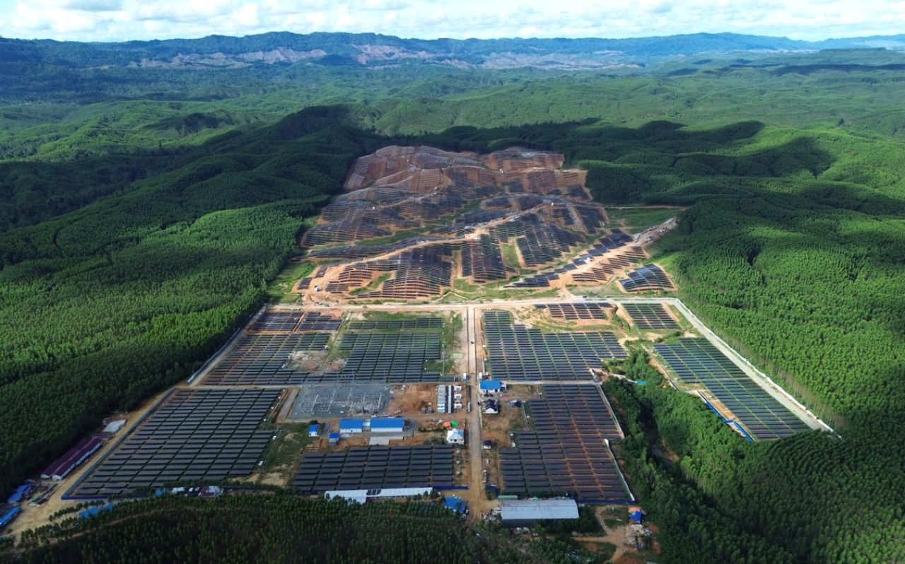PLN NP memasang 21.600. panel surya untuk mendukung energi listrik di IKN. (Foto: PLN NP for jatimkini.com)