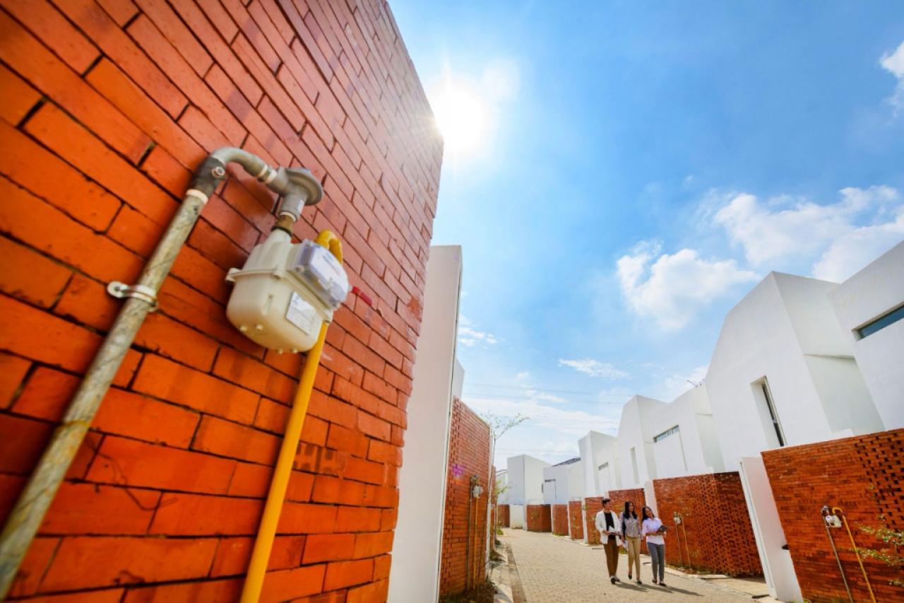 Pemanfaatan gas bumi PGN untuk kawasan perumahan. Foto : PGN