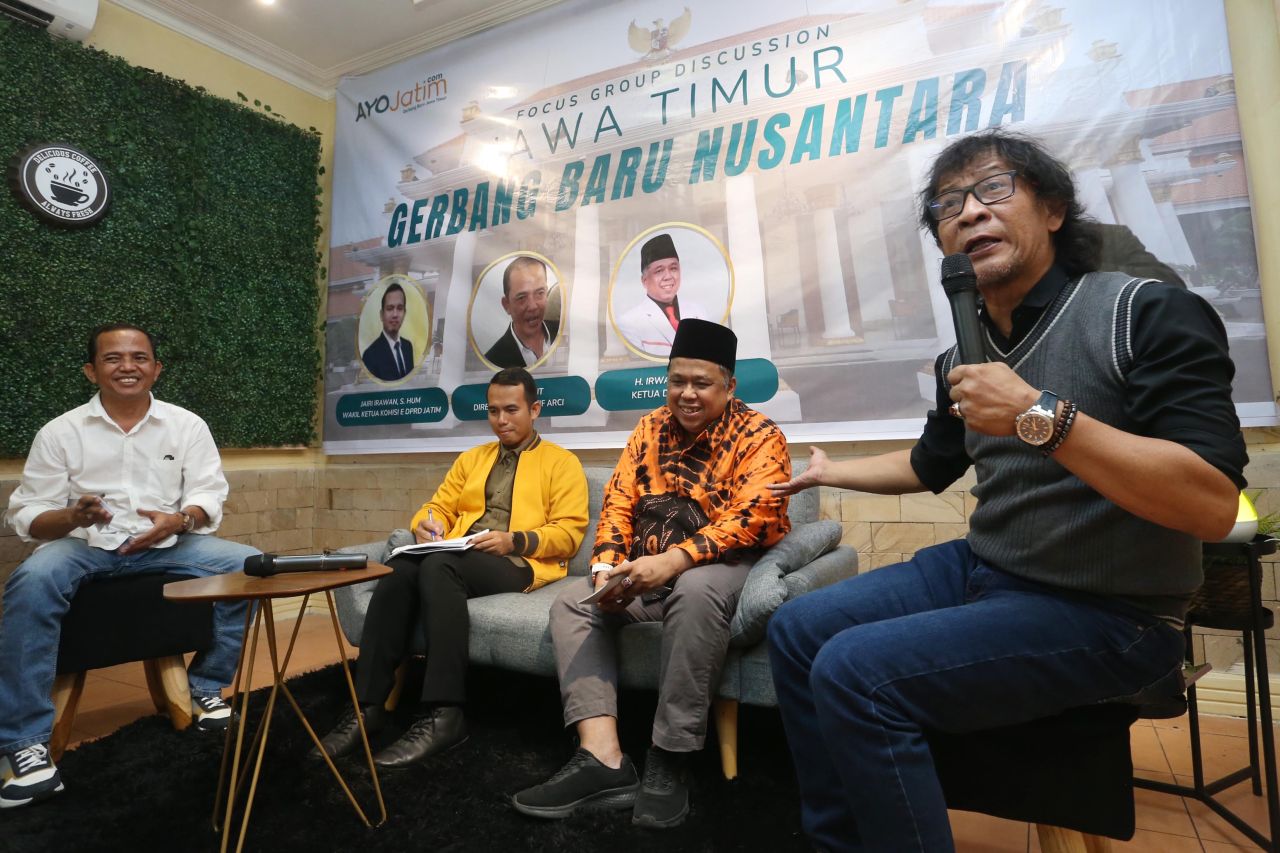 Terpilih kembali Khofifah Indar Parawansa dan Emil Elestianto sebagai Gubernur Jawa Timur dan Wagub di periode 2025-2030 di pastikan Jawa Timur menjadi gerbang perdagangan ( Foto : Ayo Jatim for Jatimkini.com)
