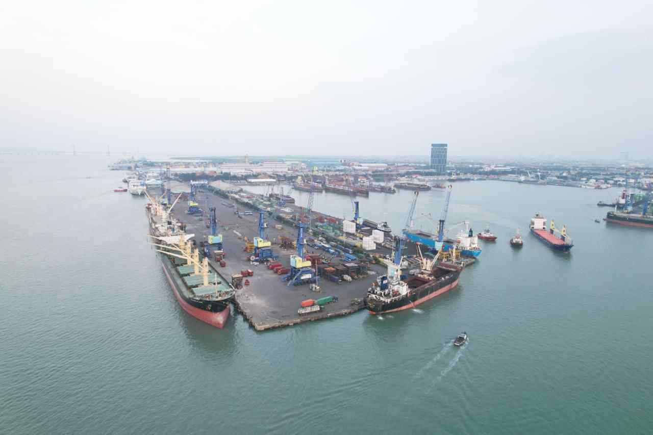 Transfomasi yang diterapkan SPMT mendorong tingginya produktivitas kerja di seluruh terminal. (Foto: SPMT for jatimkini.com)