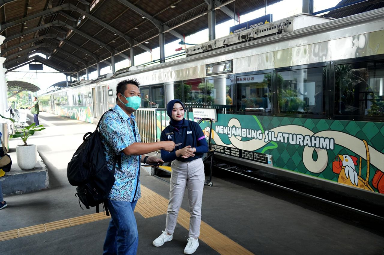 Livery KA Argo Wilis makin menarik untuk memberi pengalaman baru selama angkutan lebaran 2025.