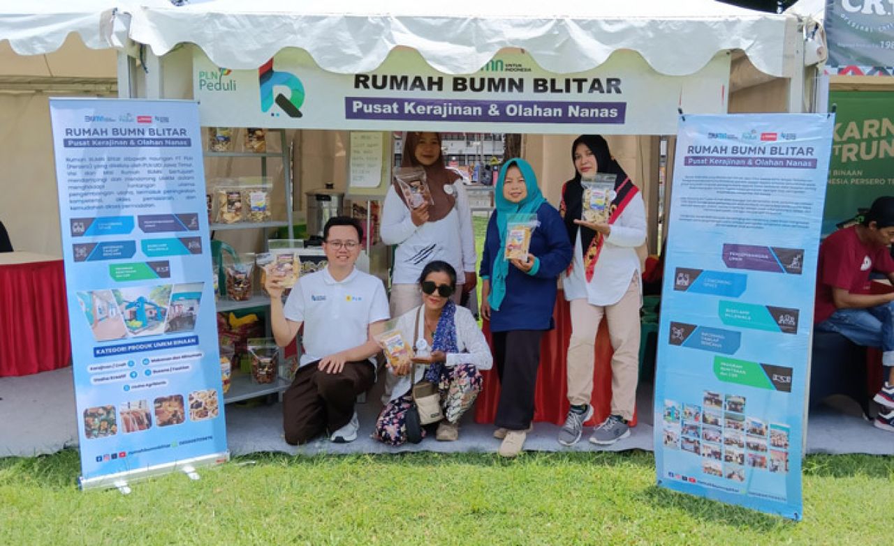 Rumah BUMN Blitar dalam acara Soekarno Night Run 2025 yang berlangsung pada 22 Februari di Blitar. (Foto: PLN for Jatimkini)