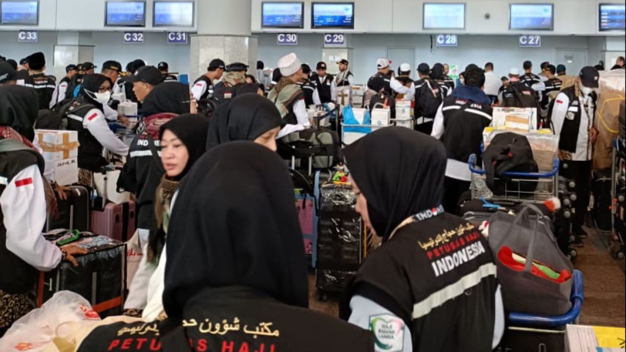 Dosen UIN Sunan Gunung Djati Bandung,  Khoirizi menegaskan, para petugas haji harus melayani jemaah haji dengan sepenuh hati. ( Foto : Dok. Kemenag )