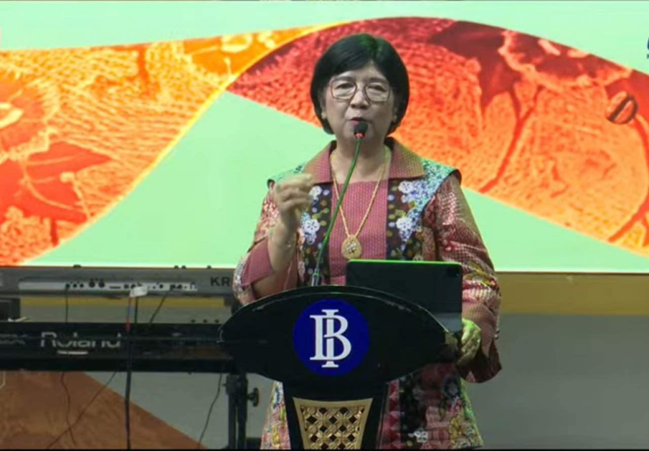 Deputi Gubernur Bank Indonesia Destry Damayanti saat sambutan dalam Semarak JCFF 2025. Foto : cs Youtube