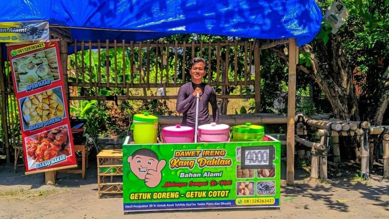 Dimas Landung Dwi Prakoso, pria kelahiran Bantul, 25 Maret 2005, adalah sosok inspiratif yang berhasil meraih prestasi luar biasa meski dibayangi keterbatasan ekonomi. ( Foto : Dok. Pribadi )