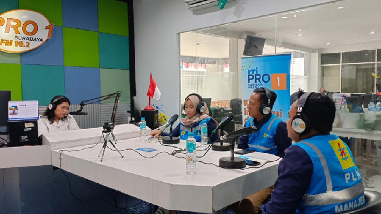 Promo KALCER disosialisasikan secara serentak oleh seluruh Unit Pelaksana Pelayanan Pelanggan (UP3) di Jawa Timur melalui talkshow radio interaktif.