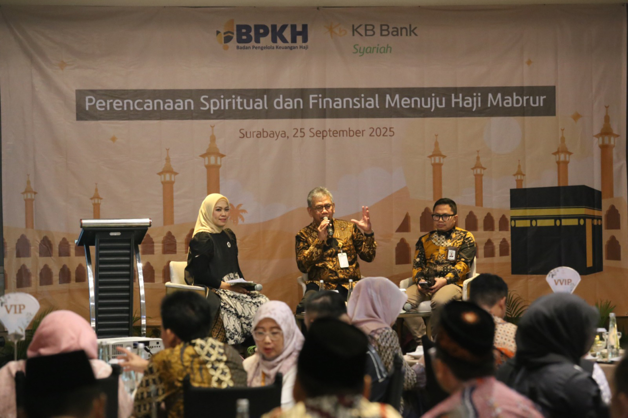 Bank KB Bukopin Syariah dan BPKH berkomitmen menguatkan literasi pentingnya setoran awal haji. (foto: Rochman Arief/jatimkini.com)