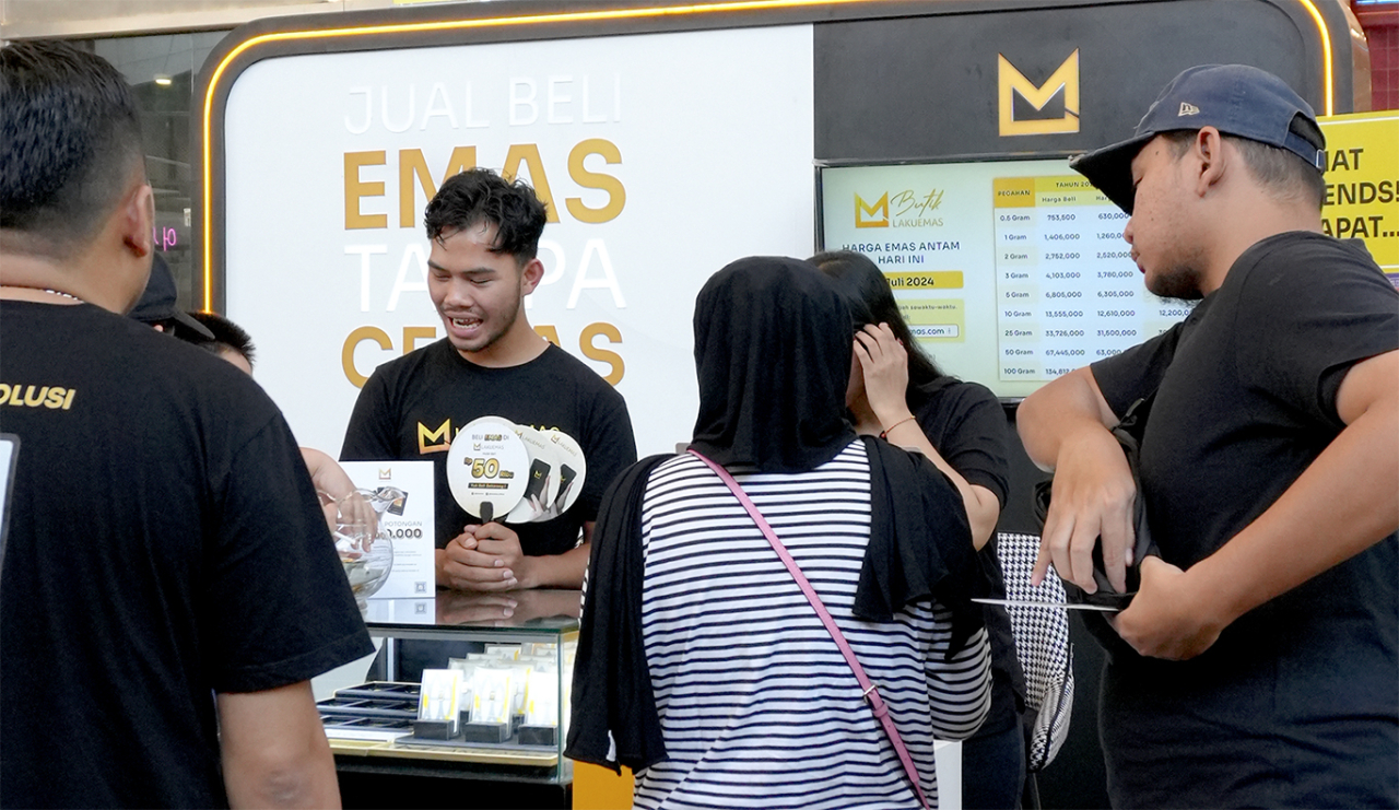Membeli emas 24 karat bisa dilakukan secara online dan bisa dipertanggungjawabkan. (Foto: dok.CMK)
