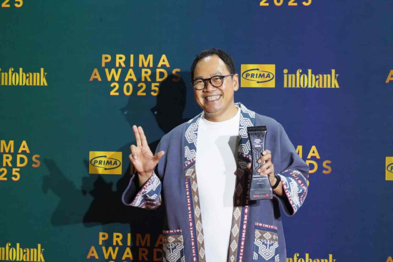 Bank Jatim saat menerima penghargaan Prima Awards 2025.  Foto : BJTM