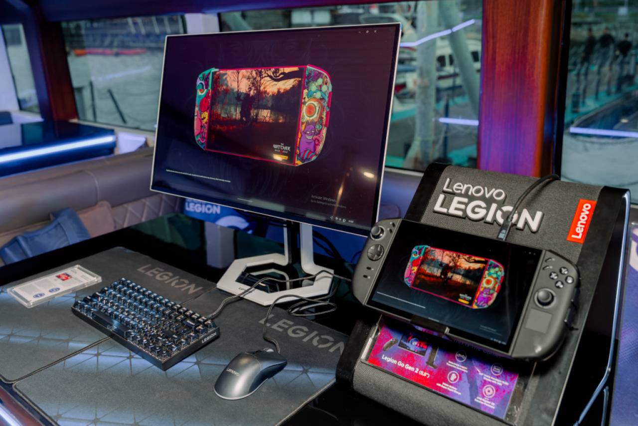 Salah satu produk gaming Lenovo. Foto : Lenovo