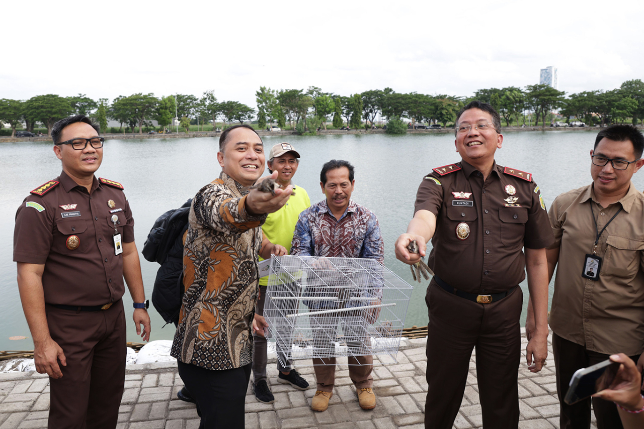 Aset berupa waduk di depan kampus Unesa telah kembali menjadi milik Pemkot Surabaya setelah putusan inkrah. (foto: dok.Kominfo Pemkot Surabaya)