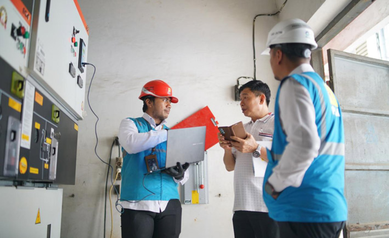 Hingga November 2025 penyalaan pelanggan Tegangan Menengah (TM) sambung baru hingga tambah daya mencapai 247 pelanggan dengan total 565,84 MVA.