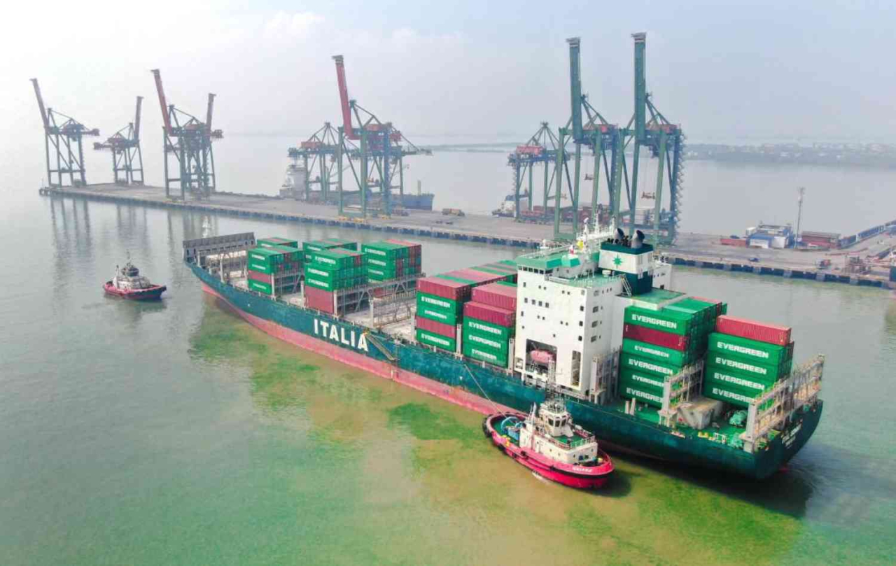 TTL mempertegas perannya sebagai smart terminal sekaligus green port seiring makin bertambahnya rute internasional yang masuk. (Foto: dok.TTL)