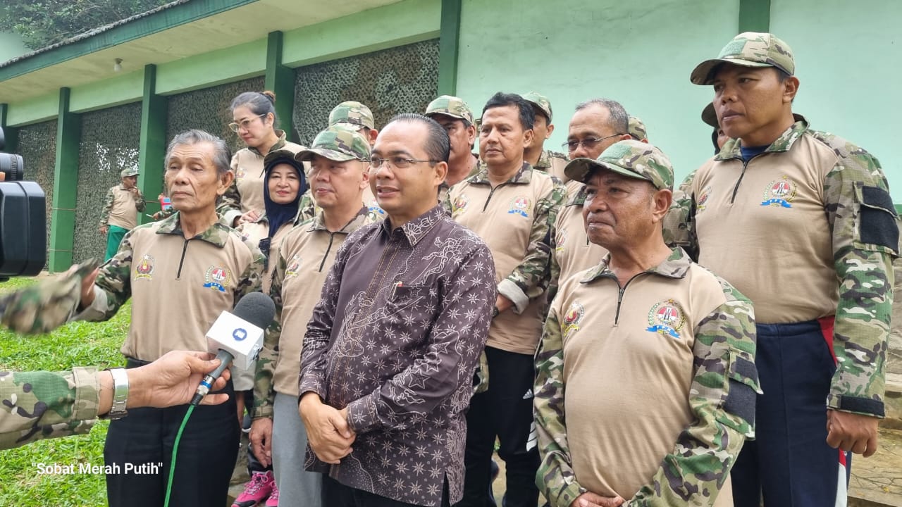 Kepala Bakesbangpol Provinsi Jawa Timur, Eddy Supriyanto saat menyampaikan paparan penting mengenai kondisi terkini Jawa Timur.