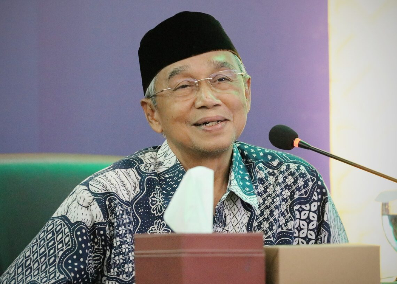Busyro Muqoddas  mengatakan, saat ini demokari Indonesia perlu diselamatkan. ( Foto : PP Muhammadiyah )
