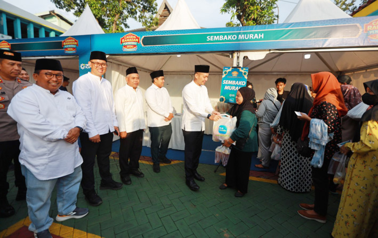 PT PLN (Persero) Unit Induk Distribusi (UID) Jawa Timur menyelenggarakan rangkaian kegiatan bertajuk "Cahaya Ramadan PLN Mobile 2026" di halaman Kantor PLN UP3 Gresik pada Kamis (19/2).
