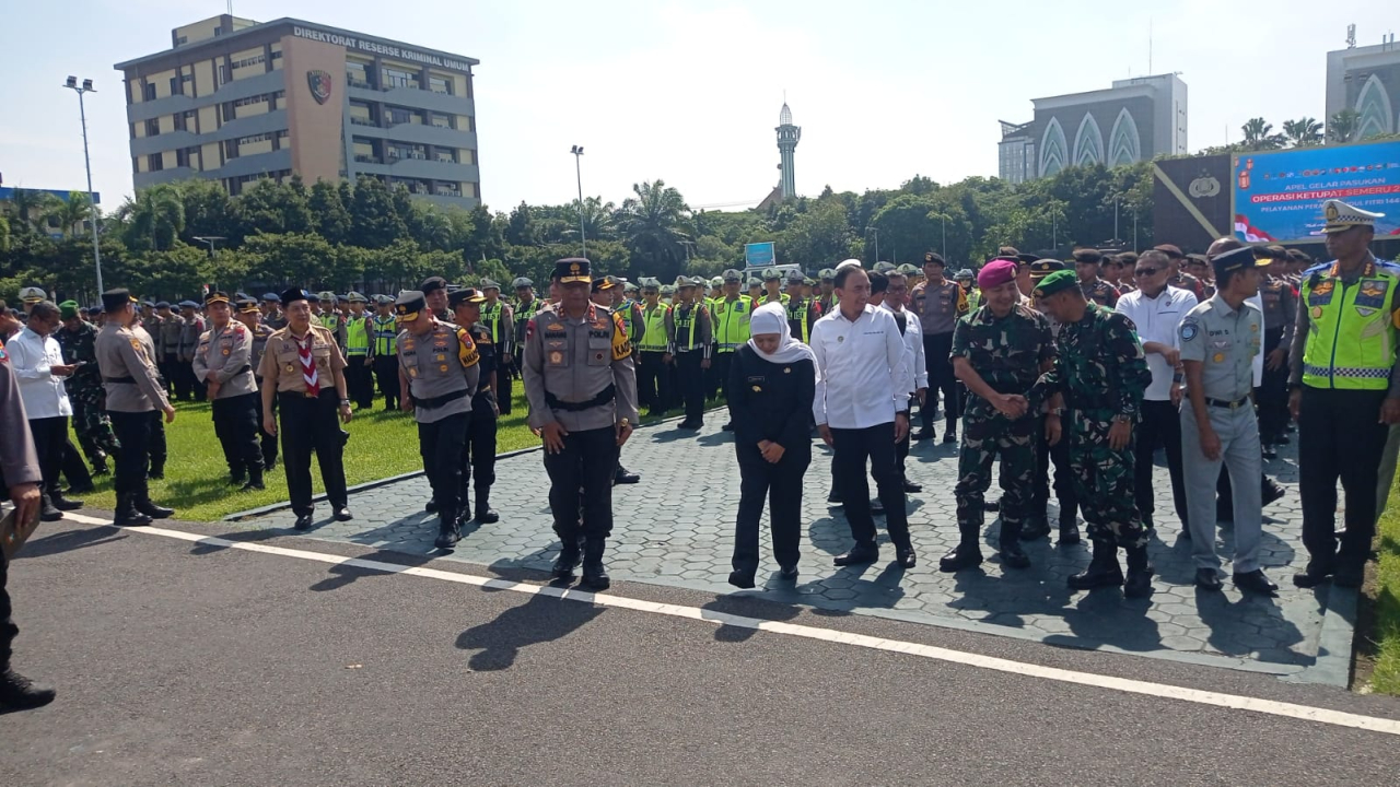 Operasi Ketupat 2026 libatkan personil gabungan  Polri, TNI dan Provinsi Jatim. 238 pos siaga untuk  mengamankan liburan dan perayaan Hari Raya Lebaran. (Foto : Hamida Soetadji / Jatimkini.com )