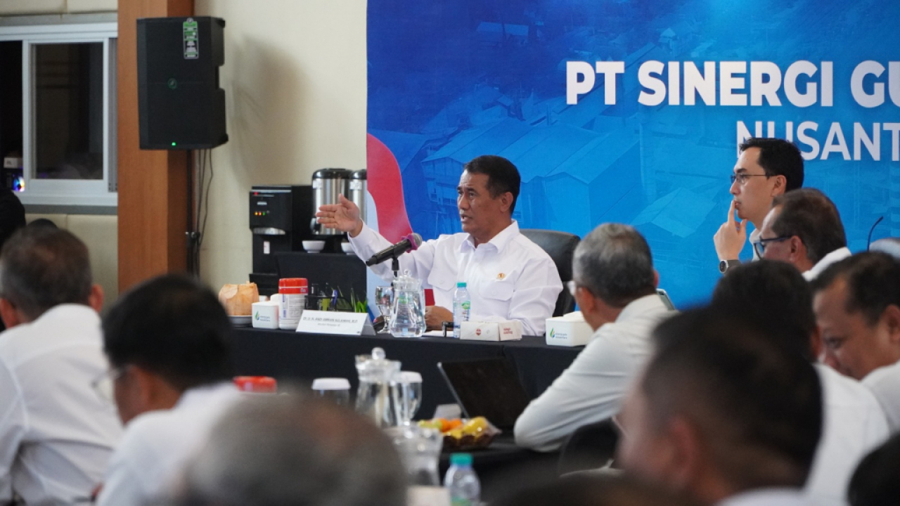 Menteri Pertanian Republik Indonesia, Andi Amran Sulaiman dalam Rakor bersama SGN. FOTO : SGN