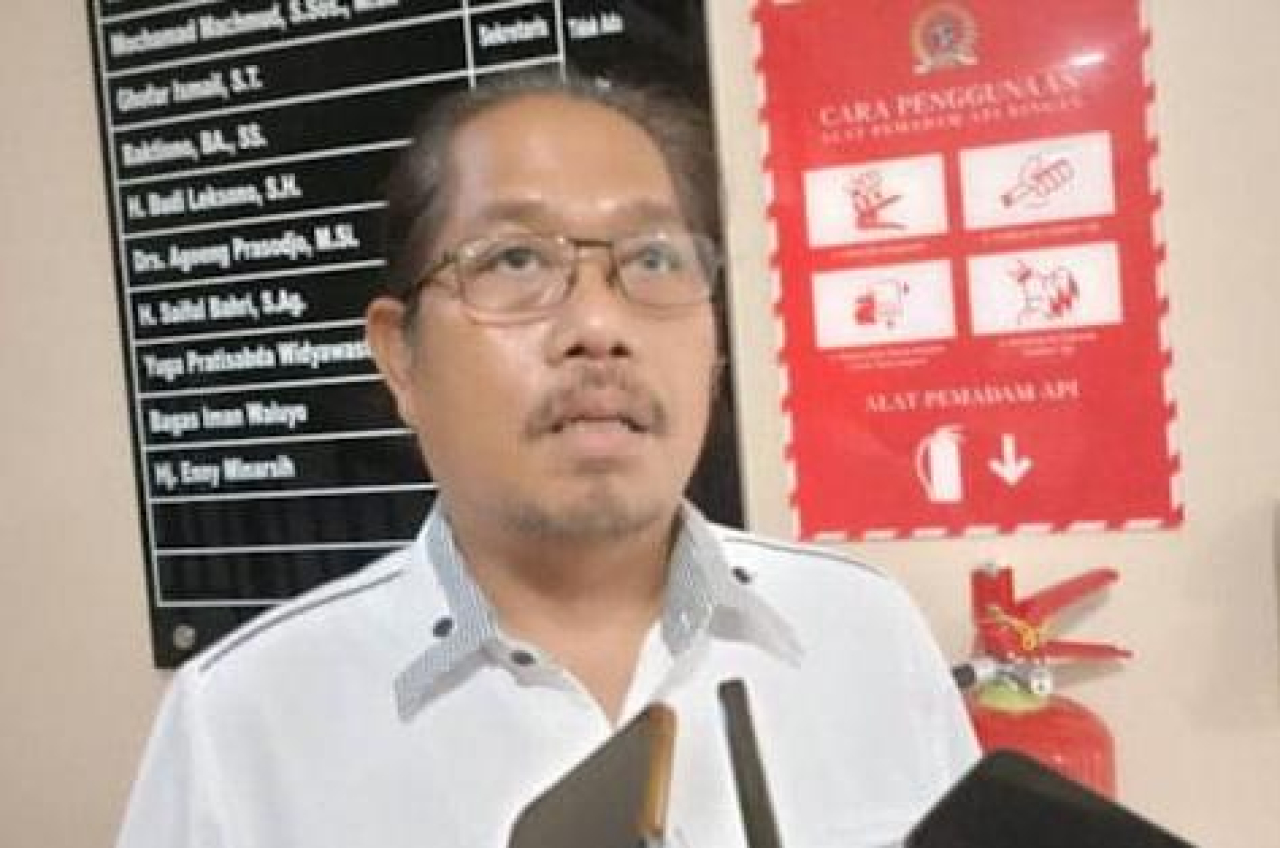 Anggota komisi B DPRD Surabaya H. Budi Leksono bahwa program pemerintah yang telah tercantum dalam Perda Hunian Layak harus benar-benar dikawal ( Foto : Soemadji/Jatimkini.com)