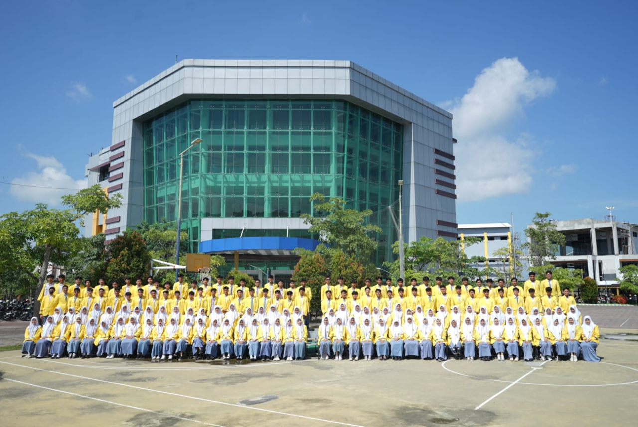 Berdasarkan pengumuman resmi dari laman Seleksi Nasional Berdasarkan Prestasi (SNBP)  Sebanyak 24 siswa asal Smamio Gresik dinyatakan lolos ( Foto : Istimewa )
