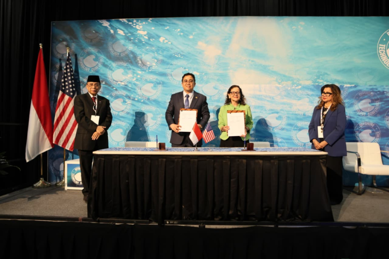 Prosesi MoU antara Pertamina dengan  LanzaTech di Houston. Foto : Pertamina